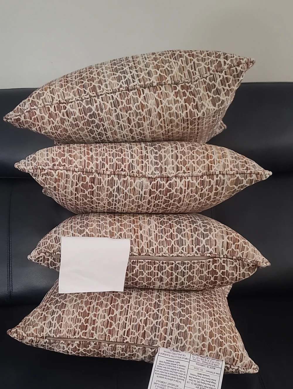 NWT Four Decorative Throw Pillow in Dusty Rose Pattern - Home Accents